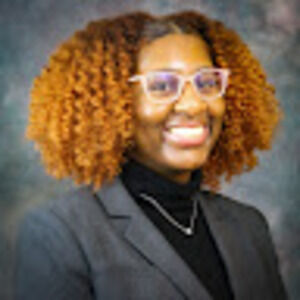 Meet your Posher, Maya